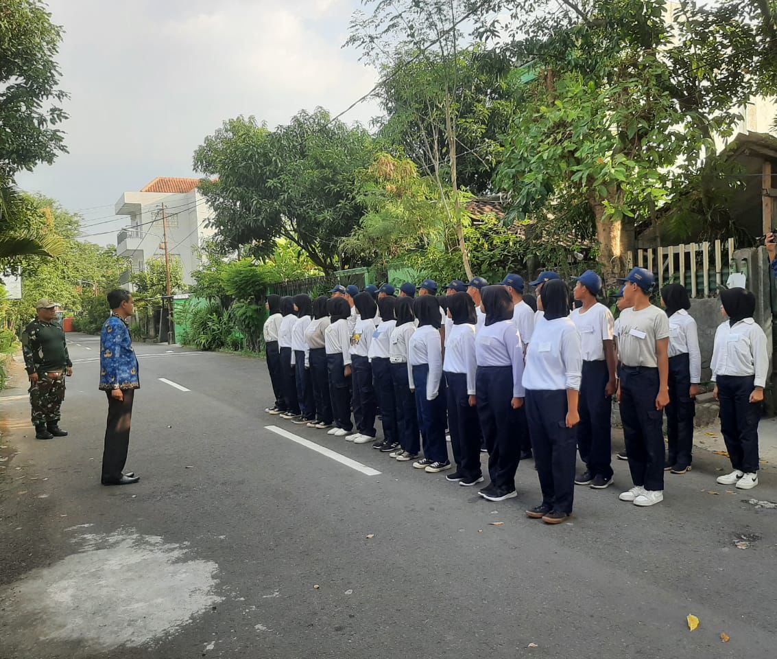 Latihan Paskibra Kemantren Pakualaman